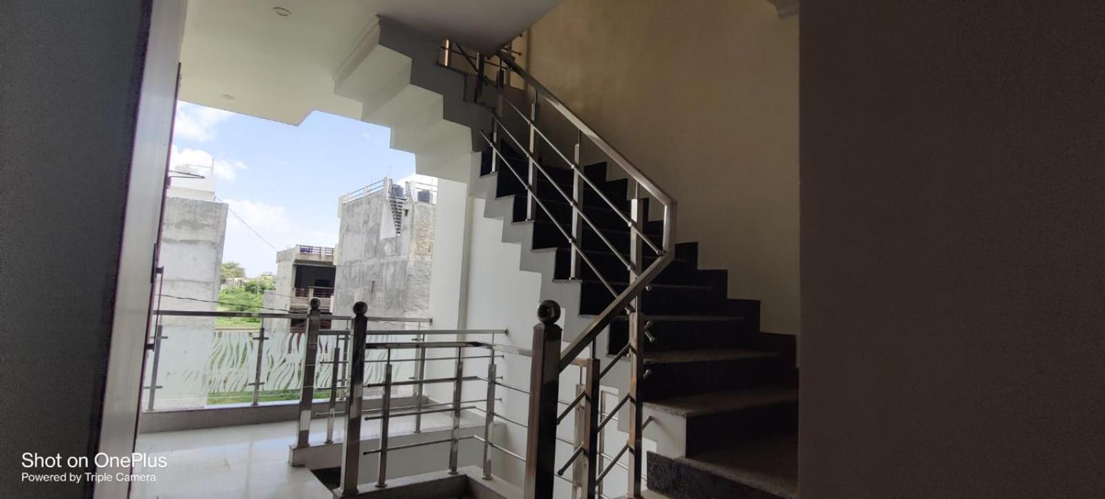 Blessing'S Home Stay 5 Bedrooms Luxury Villa Exquisite 5 Bedroom Villa Ideal Family Home Stay With Spacious Living 러크나우 외부 사진